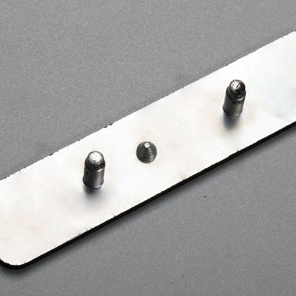 Metallinen logolevy