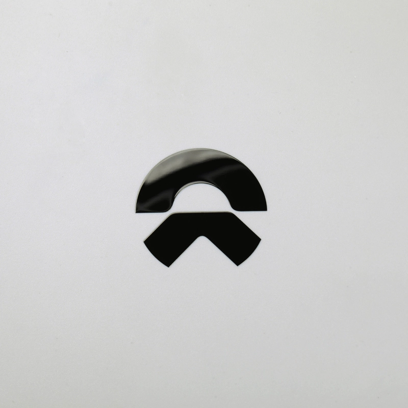 3D-nikkelitarra kromimusta auton tunnuslogo