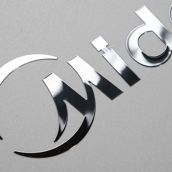 Mukautettu ohut sähkömuotti kultainen nikkeli 3D-logo siirto metalliset kirjaimet etiketit UV kosmeettiset metallitarrat kromi tarra