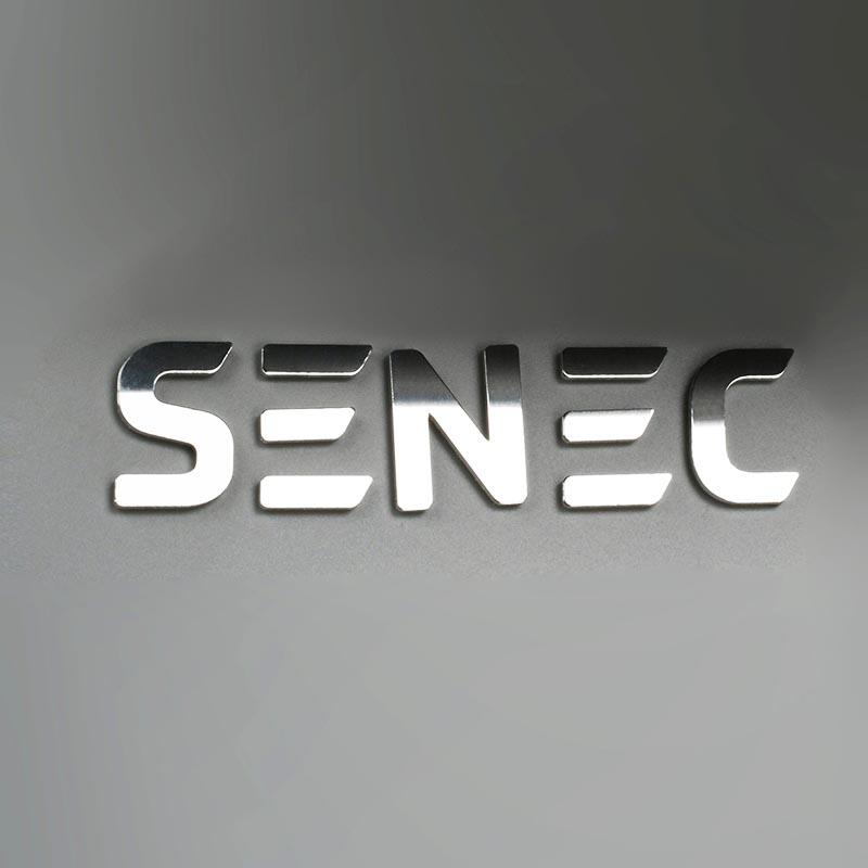Logo Kaiverrettu Metalli