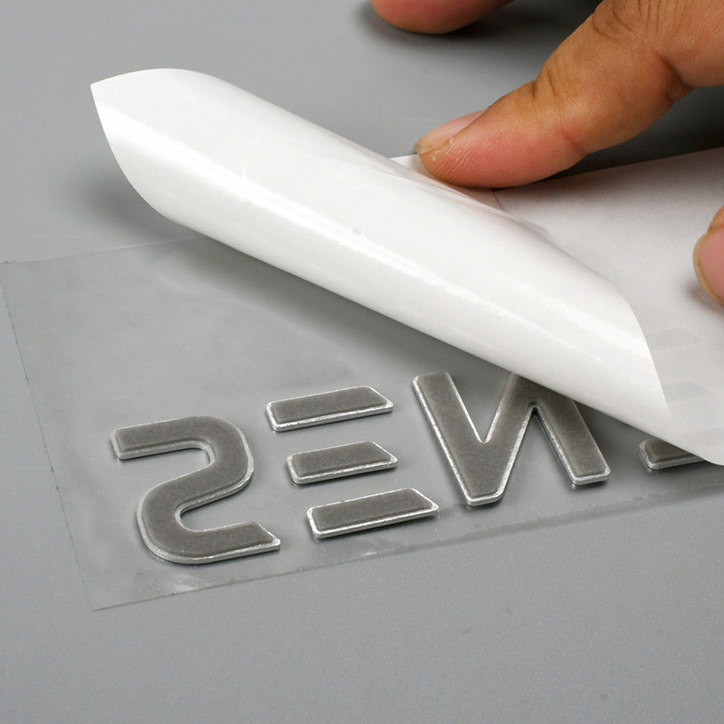 Logo Kaiverrettu Metalli
