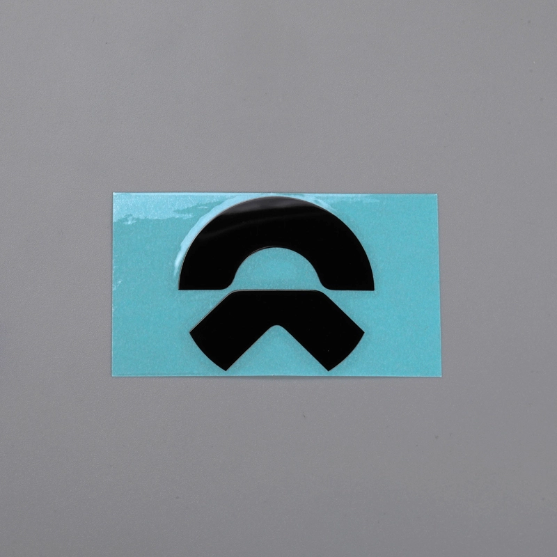 3D-nikkelitarra kromimusta auton tunnuslogo