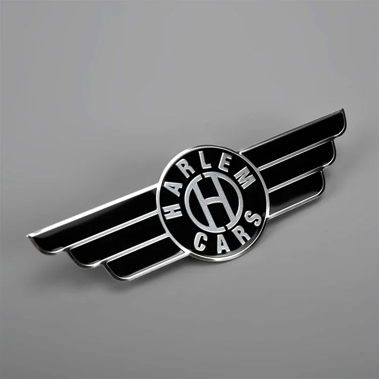 Ruostumattomasta teräksestä valmistettu logotarra